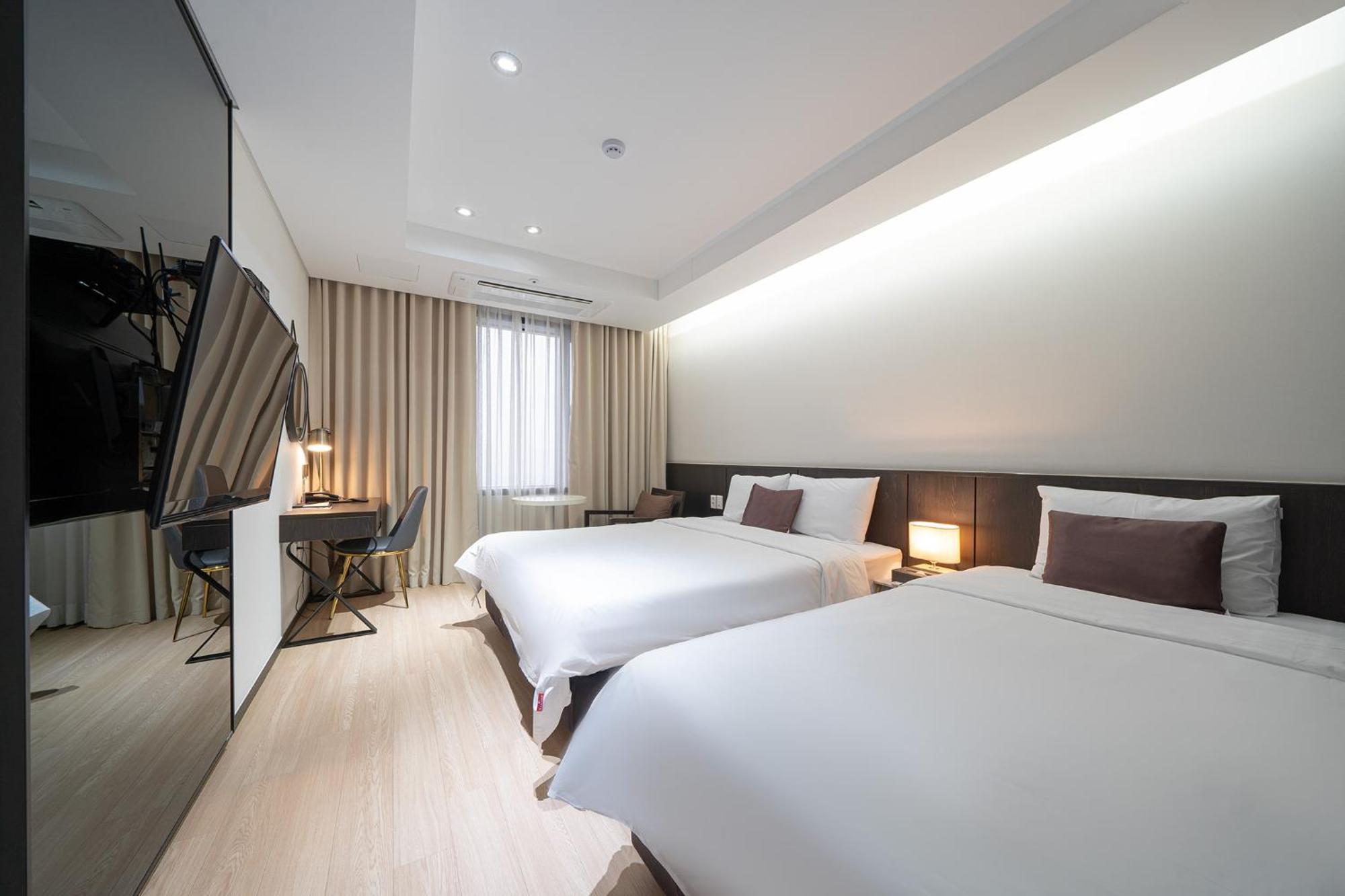 Ramada By Wyndham Yongin Otel Dış mekan fotoğraf